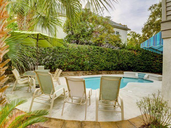 Walk to Beach Hilton Head Vacation Home 6 Bedrooms with Pool