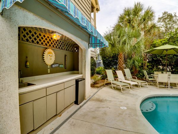 Walk to Beach Hilton Head Vacation Home 6 Bedrooms with Pool