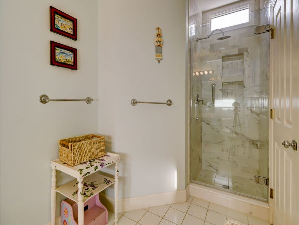 Walk to Beach Hilton Head Vacation Home 6 Bedrooms with Pool