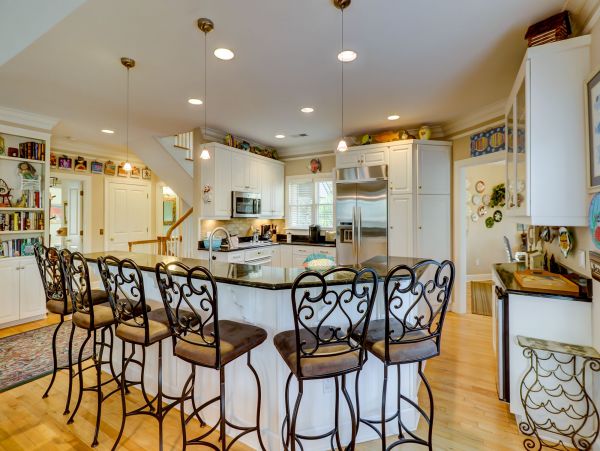 Walk to Beach Hilton Head Vacation Home 6 Bedrooms with Pool