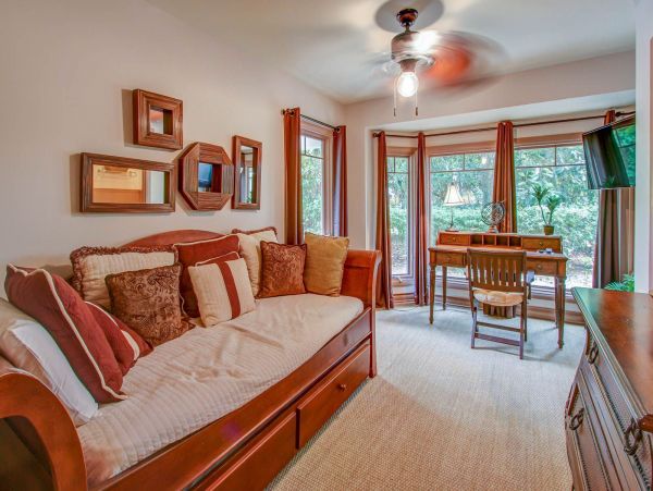 Hilton Head Vacation Accommodation Drive to Beach