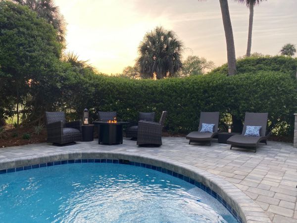 PALMETTO DUNES 4 BEDROOM POOL HOME ON GOLF COURSE