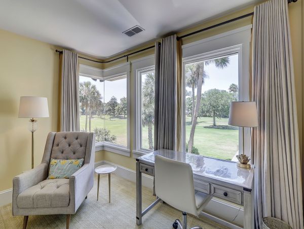 PALMETTO DUNES 4 BEDROOM POOL HOME ON GOLF COURSE