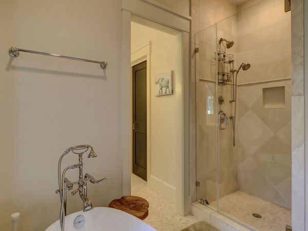 PALMETTO DUNES 4 BEDROOM POOL HOME ON GOLF COURSE