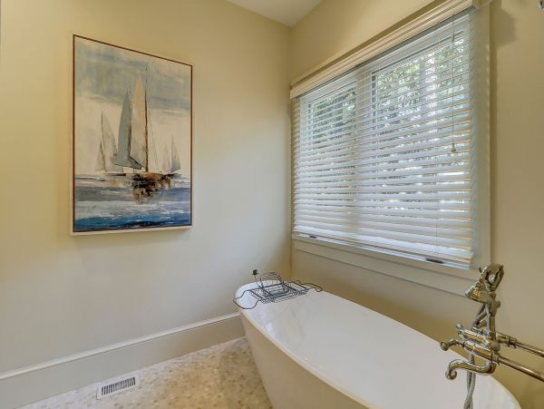 PALMETTO DUNES 4 BEDROOM POOL HOME ON GOLF COURSE