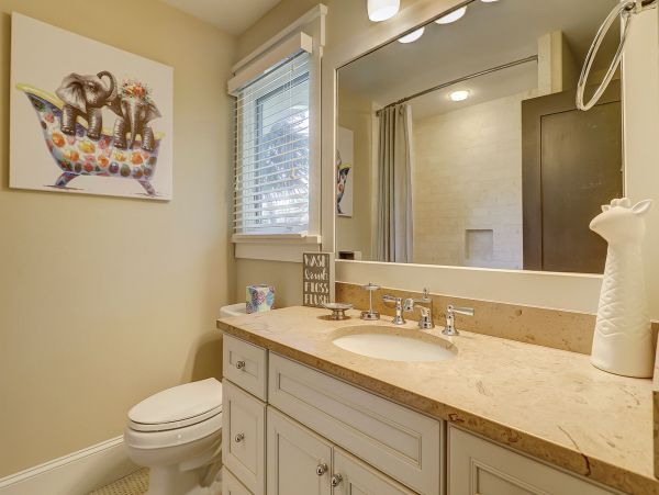 PALMETTO DUNES 4 BEDROOM POOL HOME ON GOLF COURSE