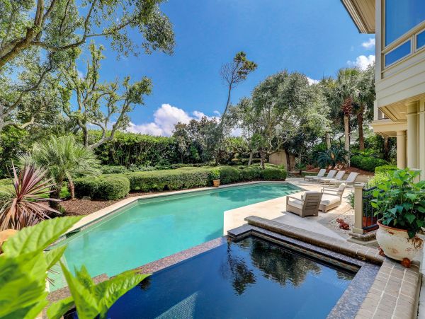OCEANFRONT 6 BEDROOM HILTON HEAD POOL HOME