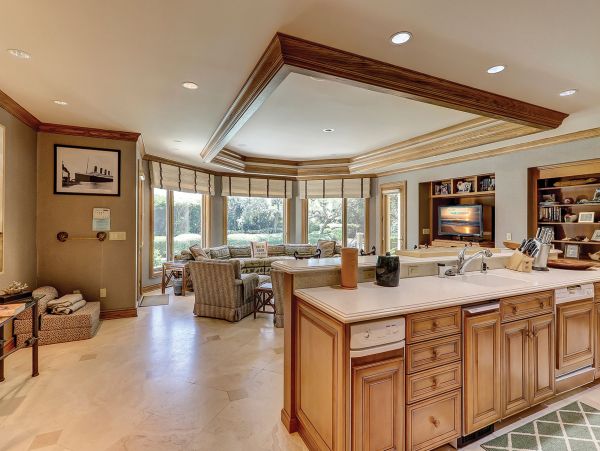 OCEANFRONT 6 BEDROOM HILTON HEAD POOL HOME