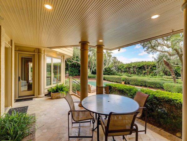 OCEANFRONT 6 BEDROOM HILTON HEAD POOL HOME