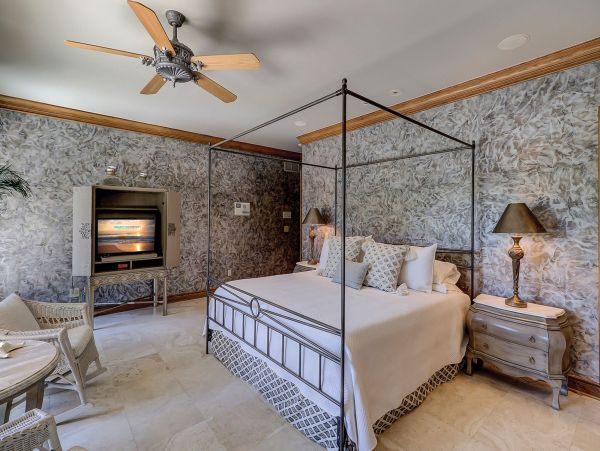 OCEANFRONT 6 BEDROOM HILTON HEAD POOL HOME