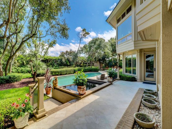 OCEANFRONT 6 BEDROOM HILTON HEAD POOL HOME