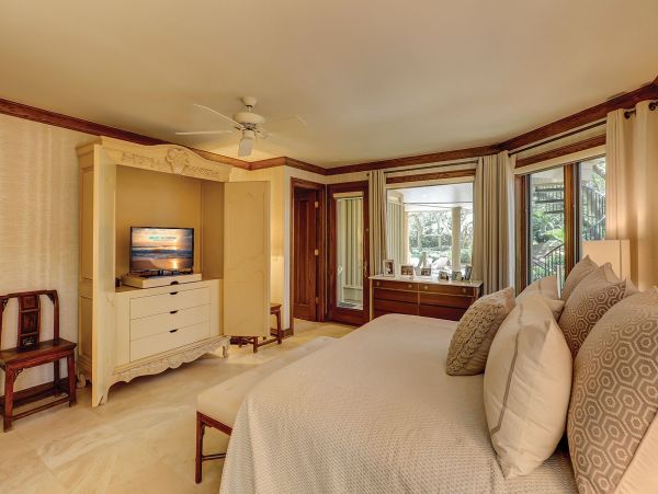 OCEANFRONT 6 BEDROOM HILTON HEAD POOL HOME