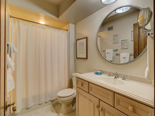 OCEANFRONT 6 BEDROOM HILTON HEAD POOL HOME