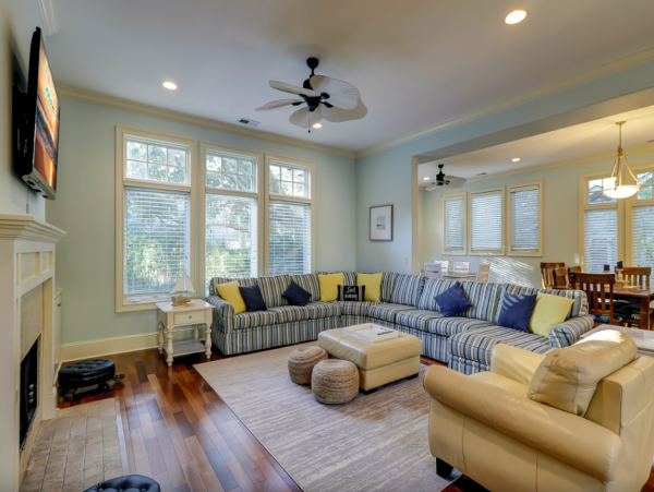 Beautiful Hilton Head Cottage with a Pool - Walk to Beach