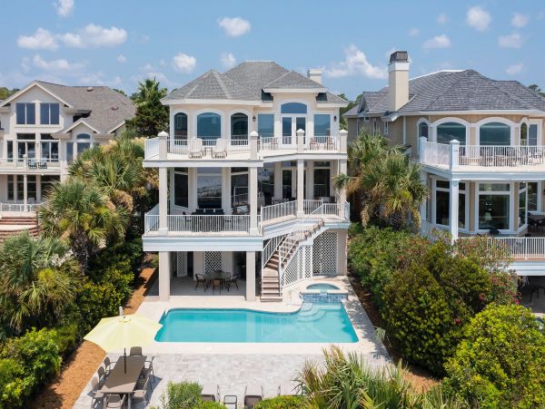 HILTON HEAD 6 BEDROOMS OCEANFRONT SLEEPS 18
