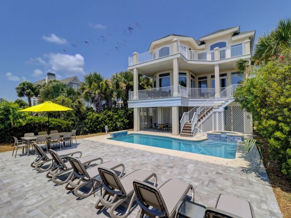 HILTON HEAD 6 BEDROOMS OCEANFRONT SLEEPS 18
