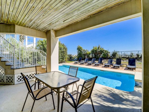 HILTON HEAD 6 BEDROOMS OCEANFRONT SLEEPS 18