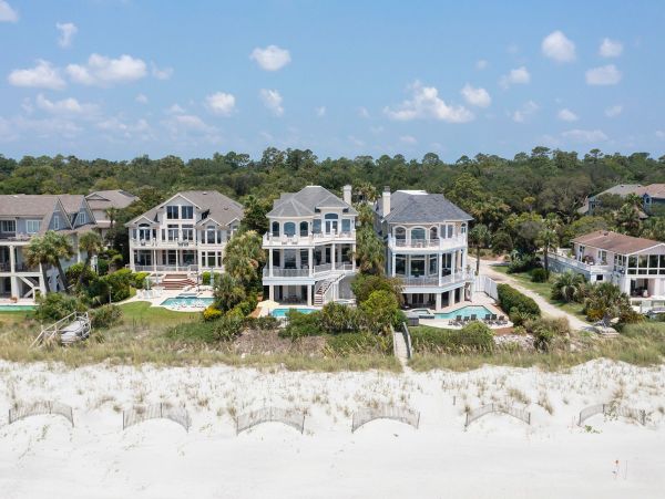 HILTON HEAD 6 BEDROOMS OCEANFRONT SLEEPS 18