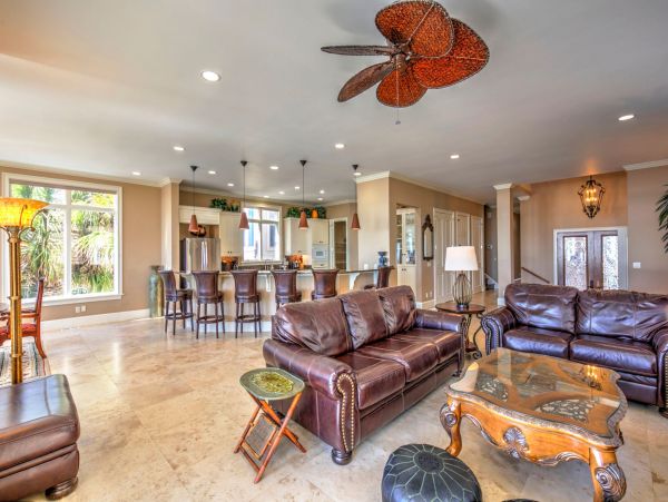 HILTON HEAD 6 BEDROOMS OCEANFRONT SLEEPS 18