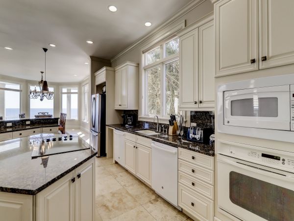 HILTON HEAD 6 BEDROOMS OCEANFRONT SLEEPS 18