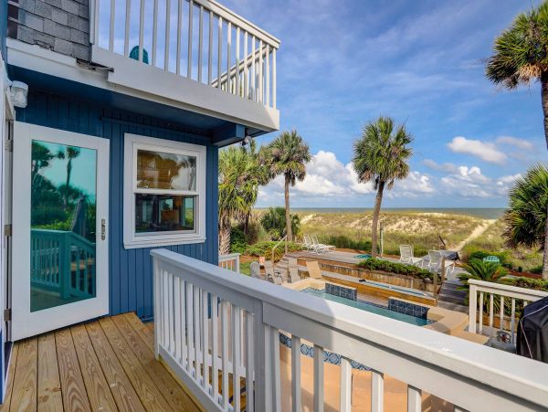 Hilton Head Oceanfront Oasis 6 Bedrooms Plus Loft