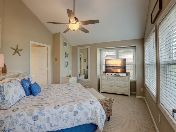 Hilton Head Oceanfront Oasis 6 Bedrooms Plus Loft