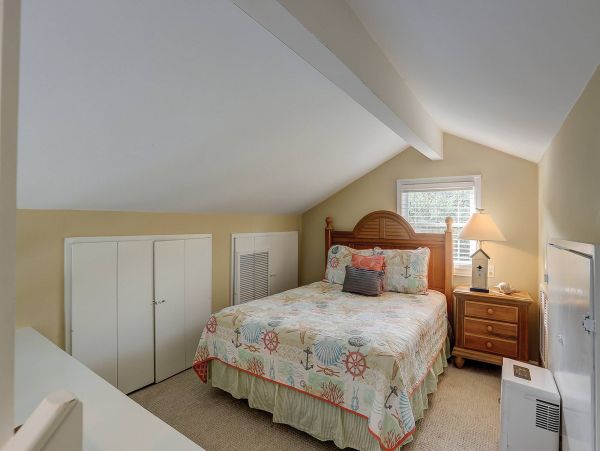 Hilton Head Oceanfront Oasis 6 Bedrooms Plus Loft