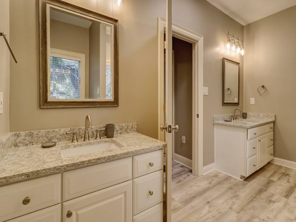 One Block to Beach 6 Bedroom Pool Home
