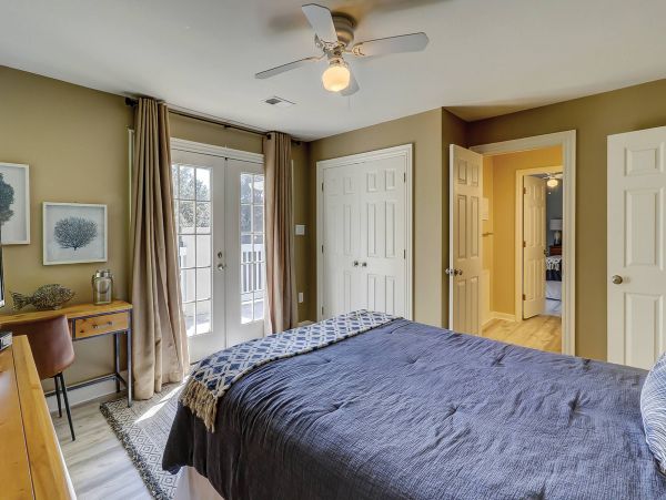 One Block to Beach 6 Bedroom Pool Home
