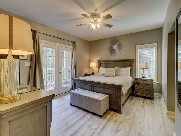 One Block to Beach 6 Bedroom Pool Home