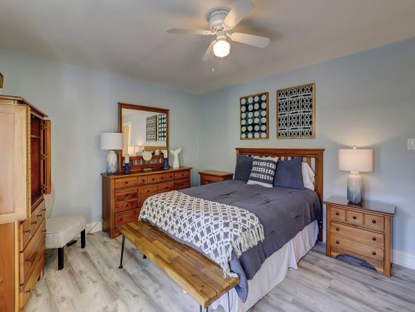 One Block to Beach 6 Bedroom Pool Home