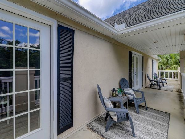One Block to Beach 6 Bedroom Pool Home