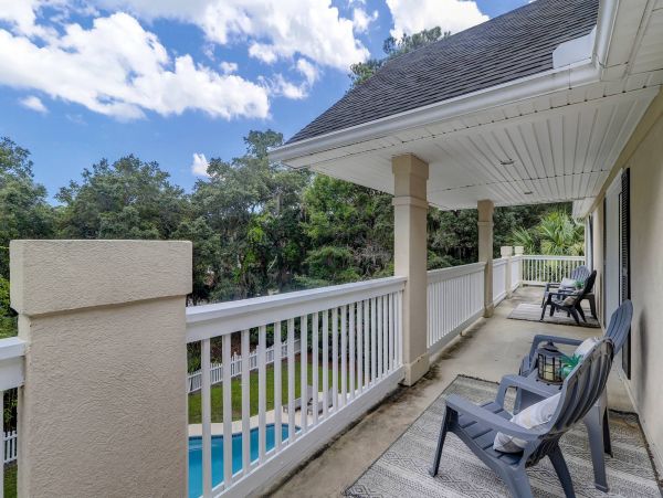 One Block to Beach 6 Bedroom Pool Home