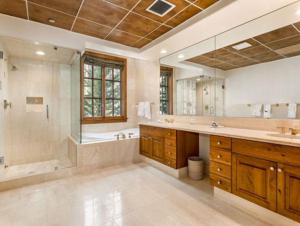 Luxury & Comfort 4 Bedroom Beaver Creek Vacation Residence