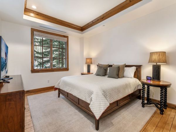Luxury & Comfort 4 Bedroom Beaver Creek Vacation Residence
