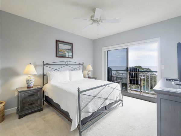 Oceanview Villa in Hilton Head Island: Sleeps 7, Pool Access