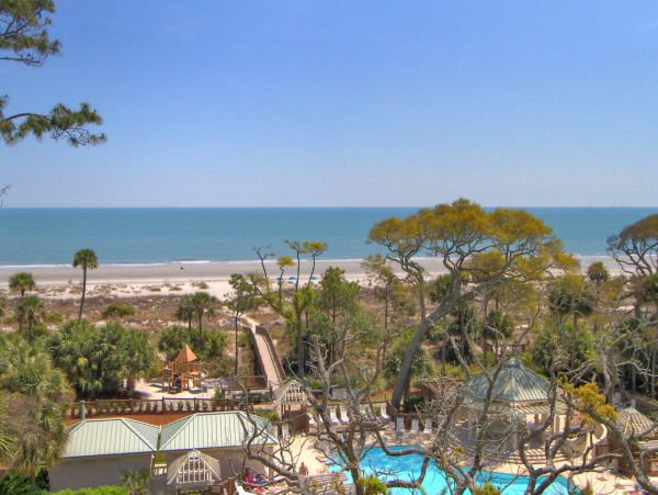 Oceanview Villa in Hilton Head Island: Sleeps 7, Pool Access