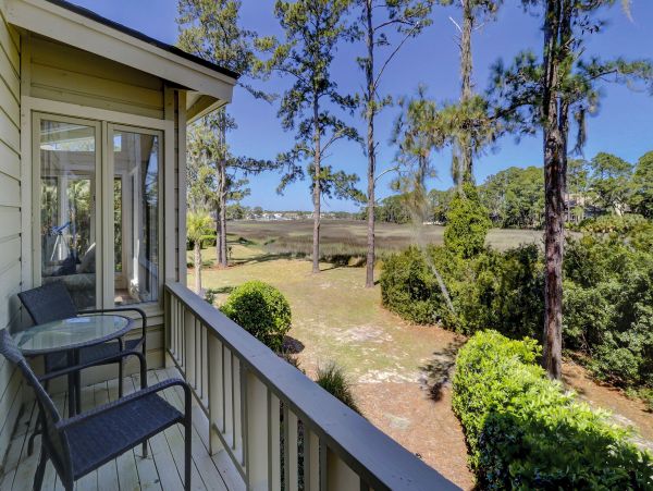 Walk To Beach, 6 Bed & 6 Baths Property