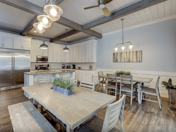 Spacious, Island Style 7 Bedroom Vacation Home Walk to Beach