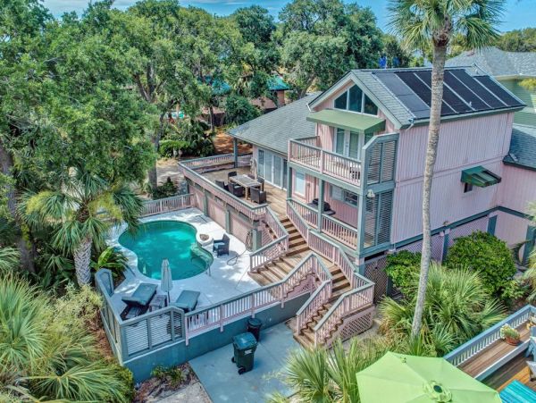North Forest Beach 3 Bedroom Vacation Home Steps to Beach