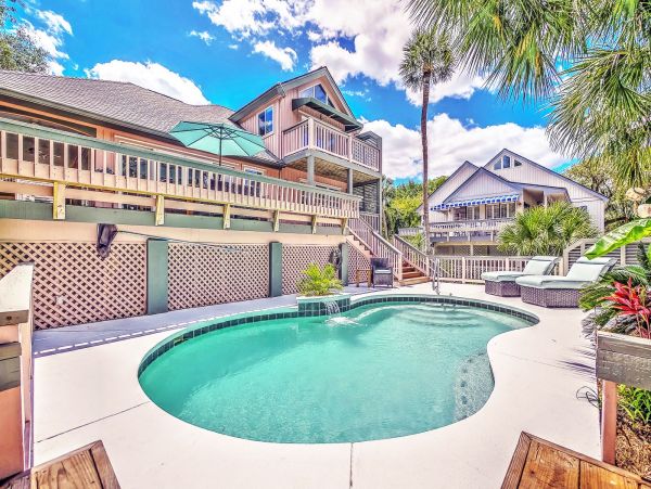 North Forest Beach 3 Bedroom Vacation Home Steps to Beach