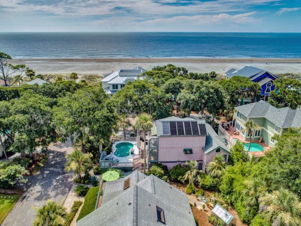 North Forest Beach 3 Bedroom Vacation Home Steps to Beach