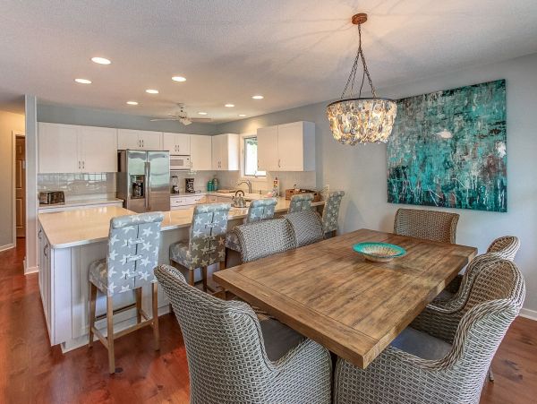 North Forest Beach 3 Bedroom Vacation Home Steps to Beach