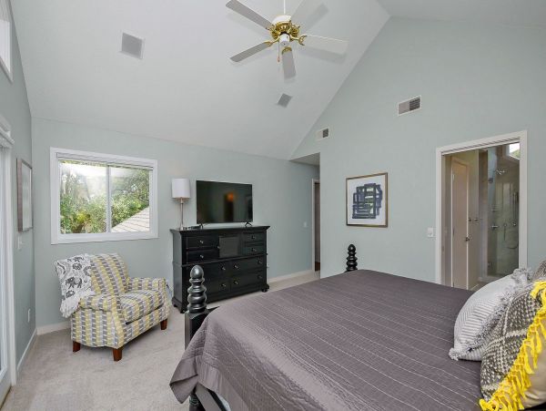 North Forest Beach 3 Bedroom Vacation Home Steps to Beach