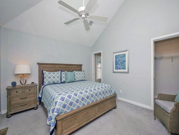 North Forest Beach 3 Bedroom Vacation Home Steps to Beach
