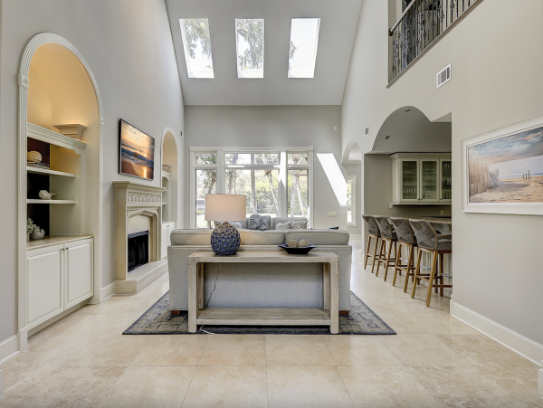 An Upscale Coastal Retreat On Hilton Heads Gold Coast