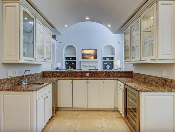 An Upscale Coastal Retreat On Hilton Heads Gold Coast