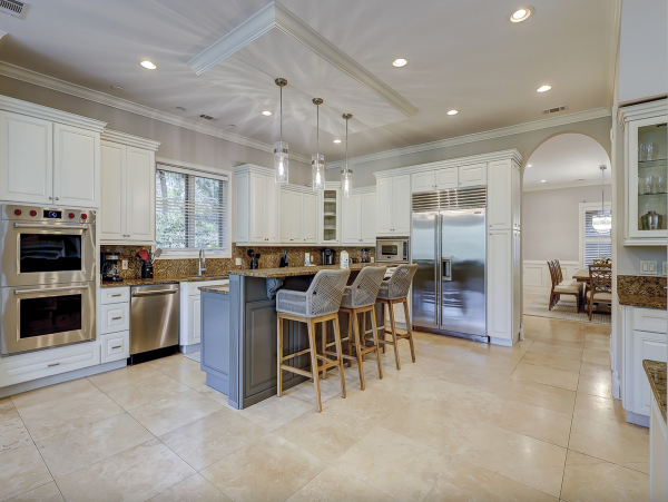 An Upscale Coastal Retreat On Hilton Heads Gold Coast