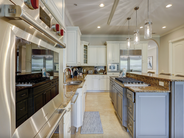 An Upscale Coastal Retreat On Hilton Heads Gold Coast
