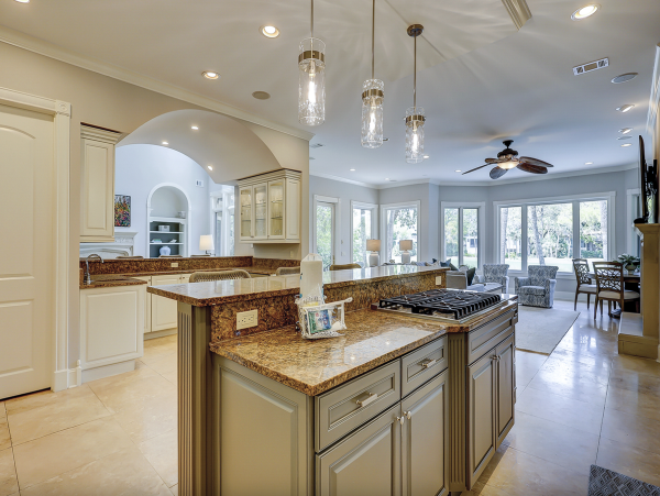 An Upscale Coastal Retreat On Hilton Heads Gold Coast